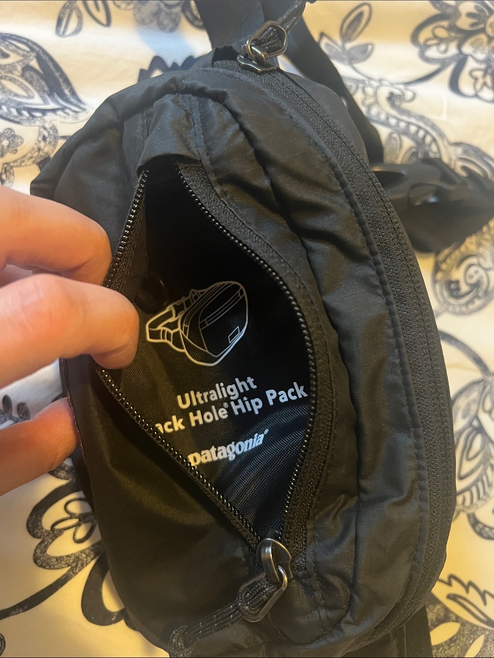 Patagonia Black Everyday Waist Pack / Hip Pack - Picture 3 of 5